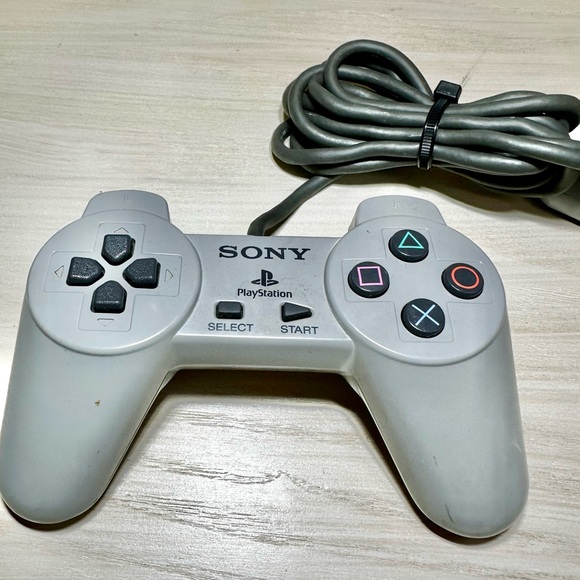 Sony PlayStation PS1 Controller SCPH 1080 Original OEM Gray UNTESTED - Picture 1 of 11